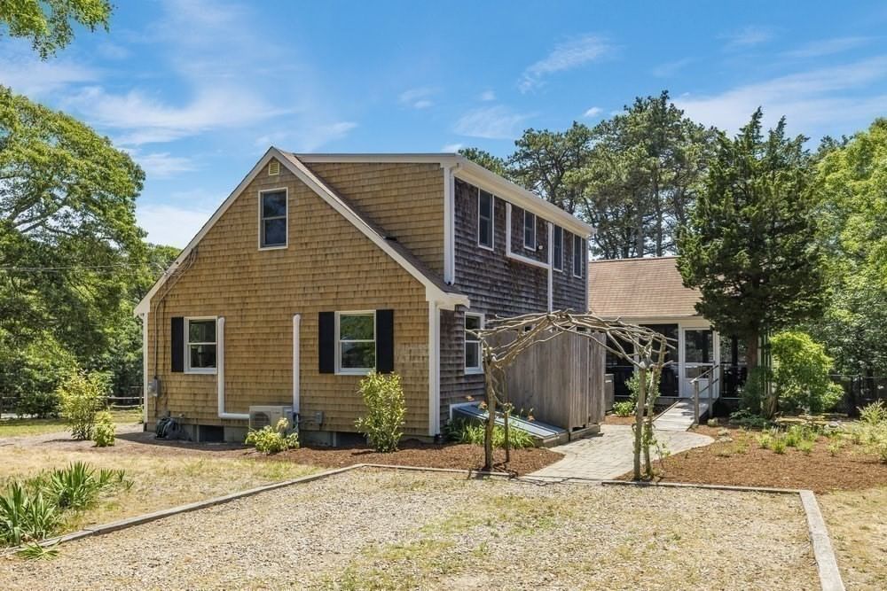 44 Squirrel Eastham — Photo 40 of 41