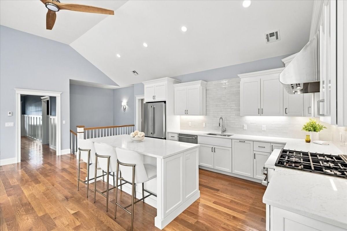 1549 Washington St #2 Walpole — Photo 3 of 32