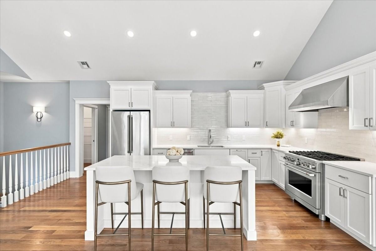 1549 Washington St #2 Walpole — Photo 4 of 32
