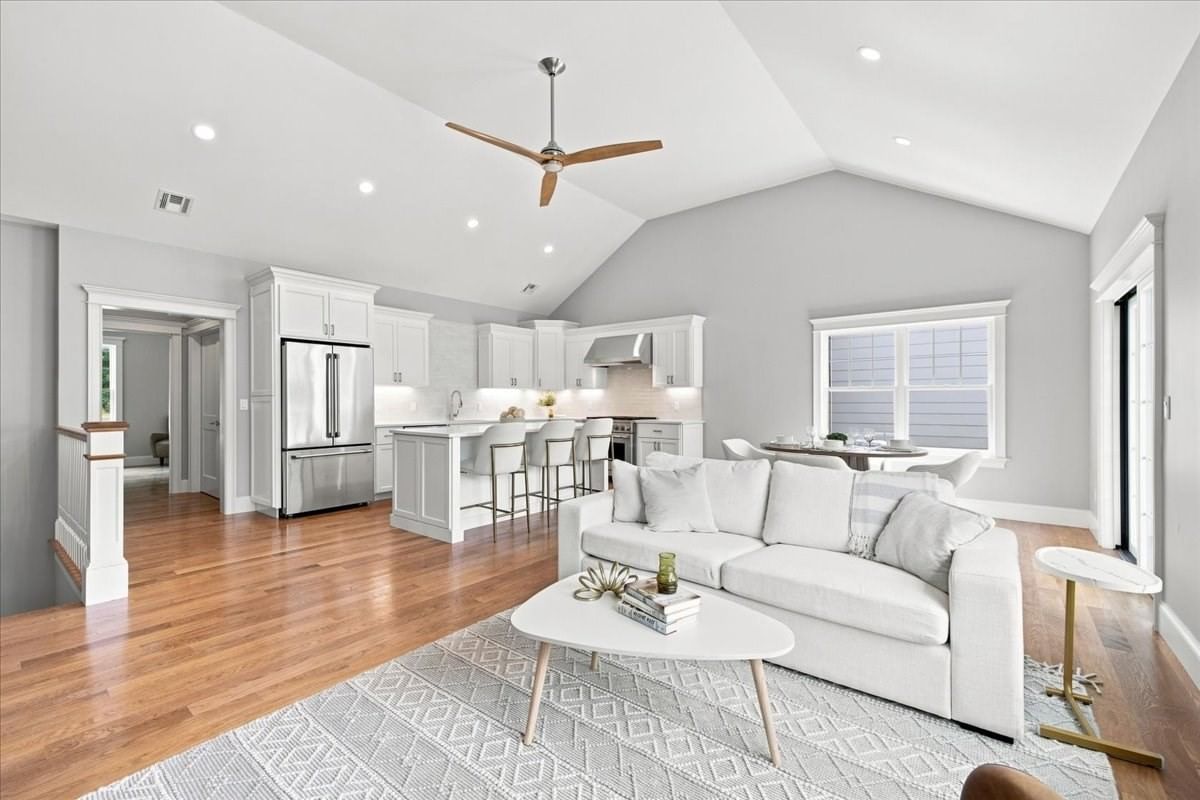 1549 Washington St #2 Walpole — Photo 9 of 32