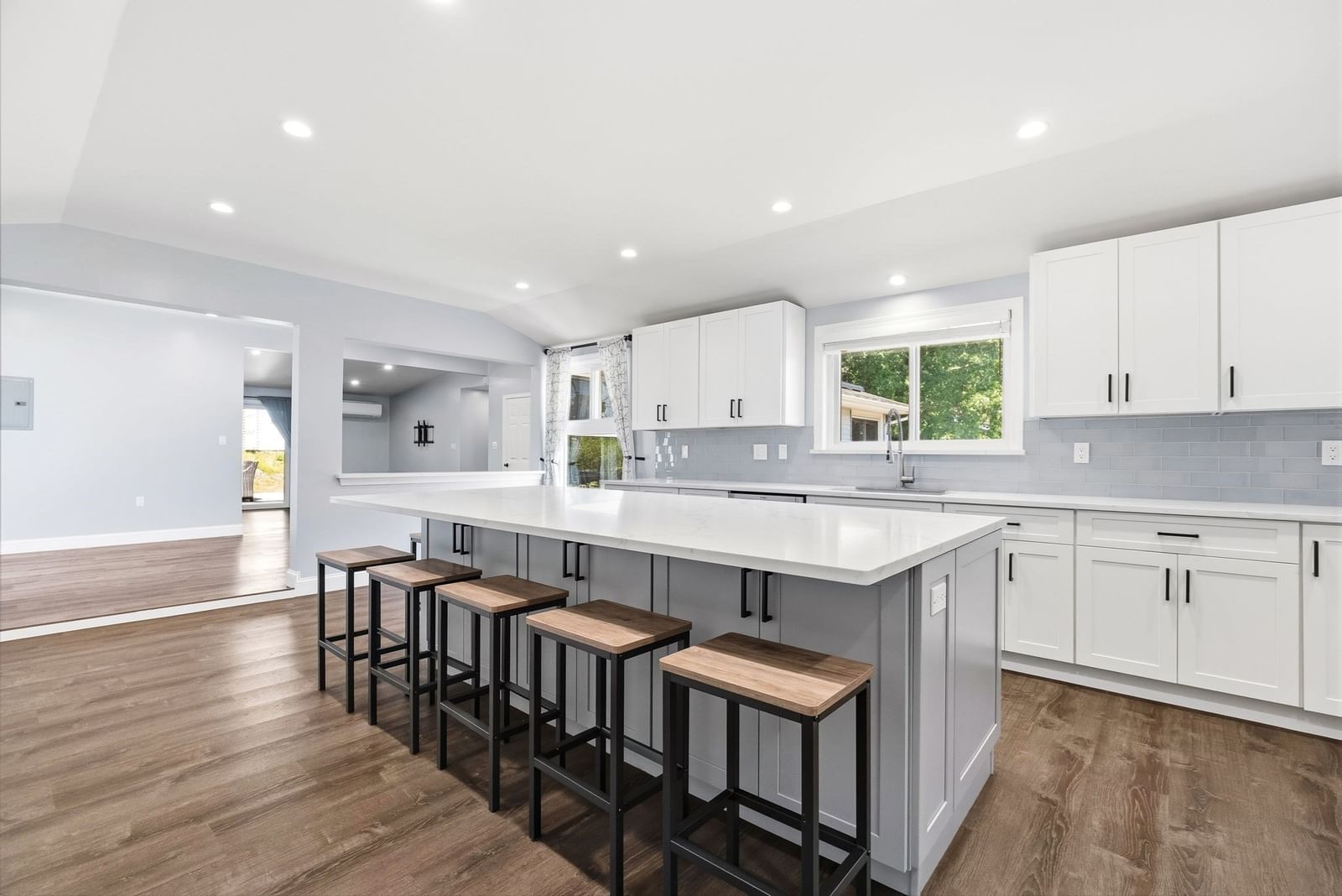 23 Joseph Rd Framingham — Photo 16 of 42