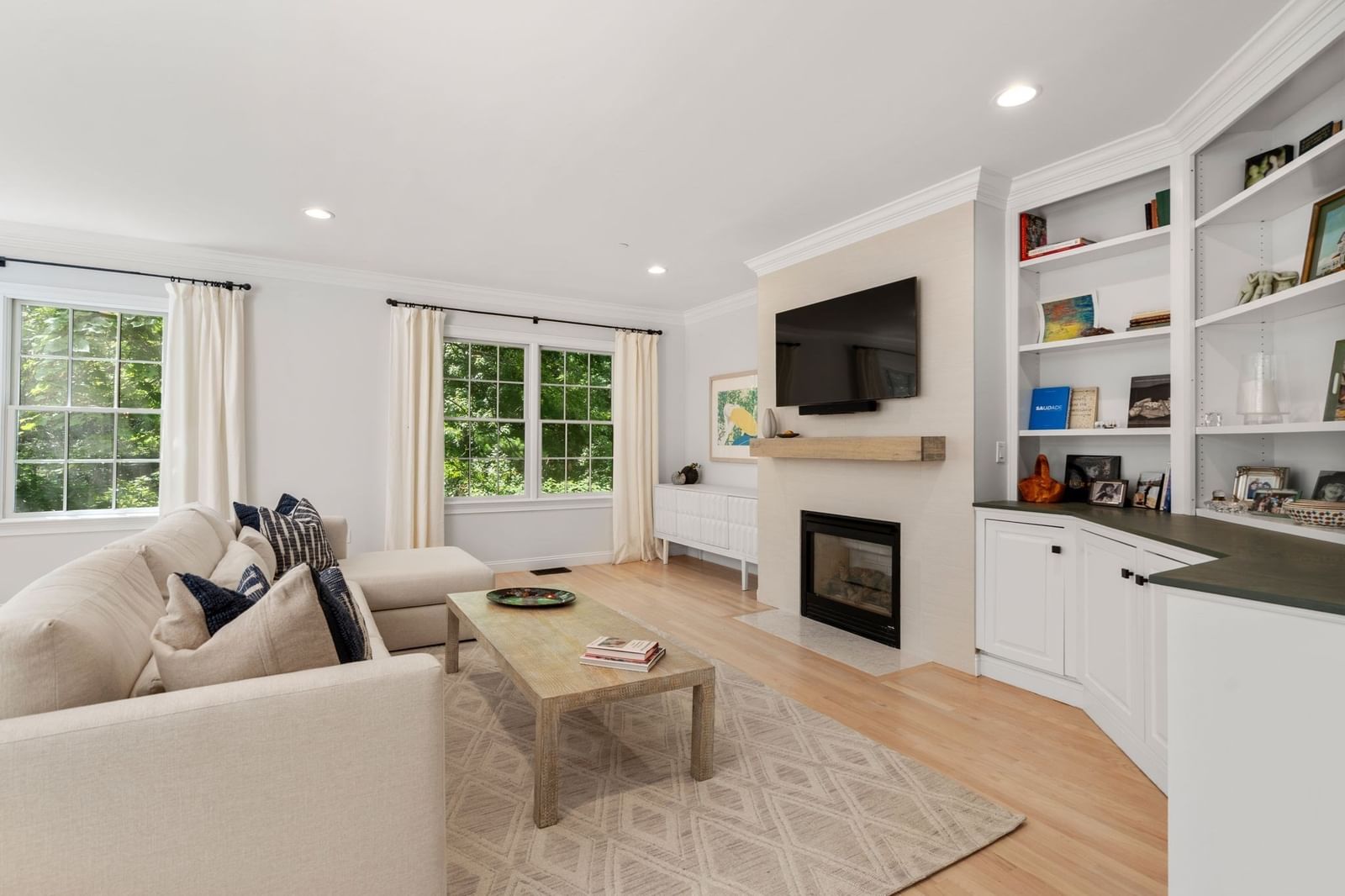 344 Boylston Street #A Newton — Photo 11 of 35