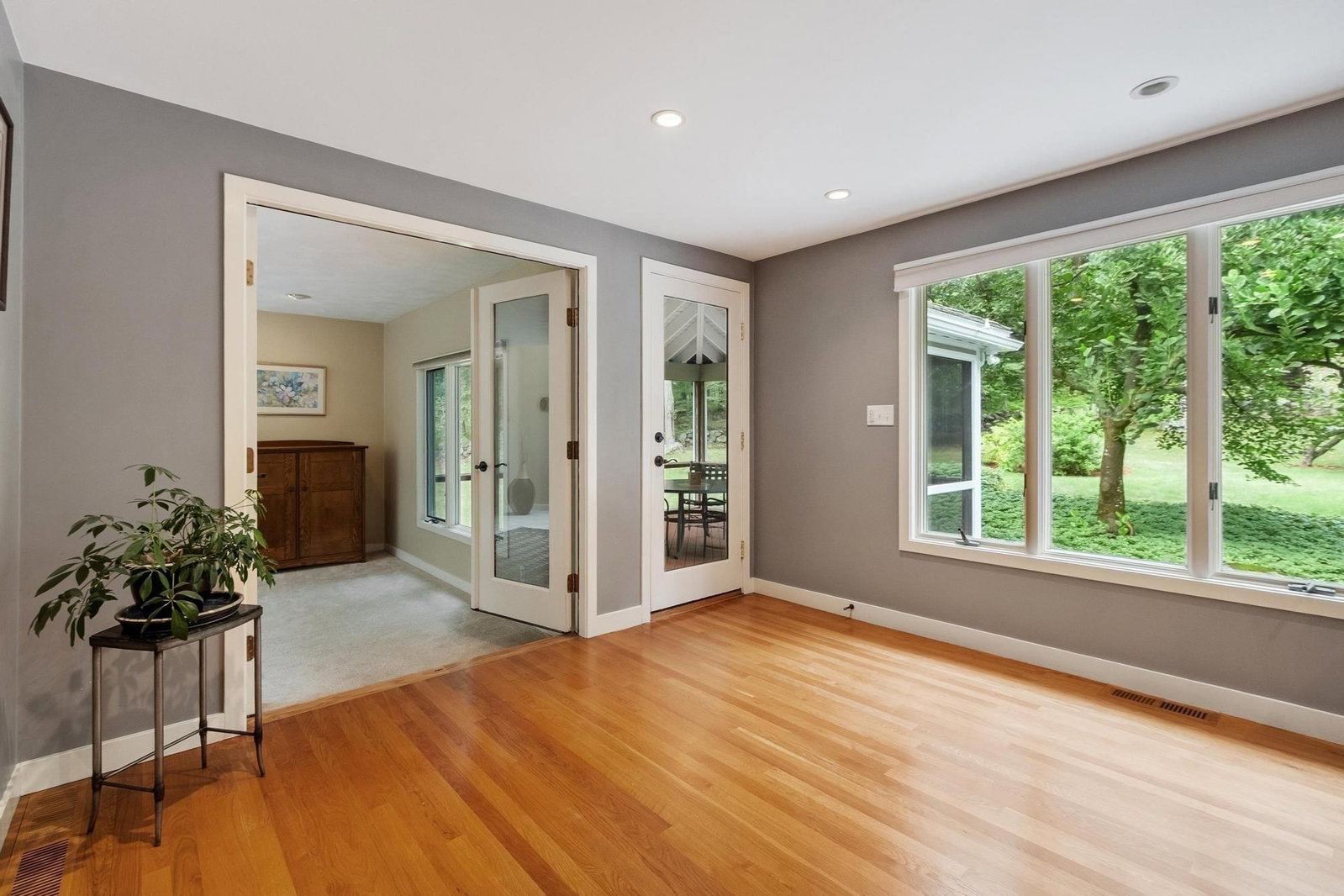 2 Sutton Pl Acton — Photo 15 of 42