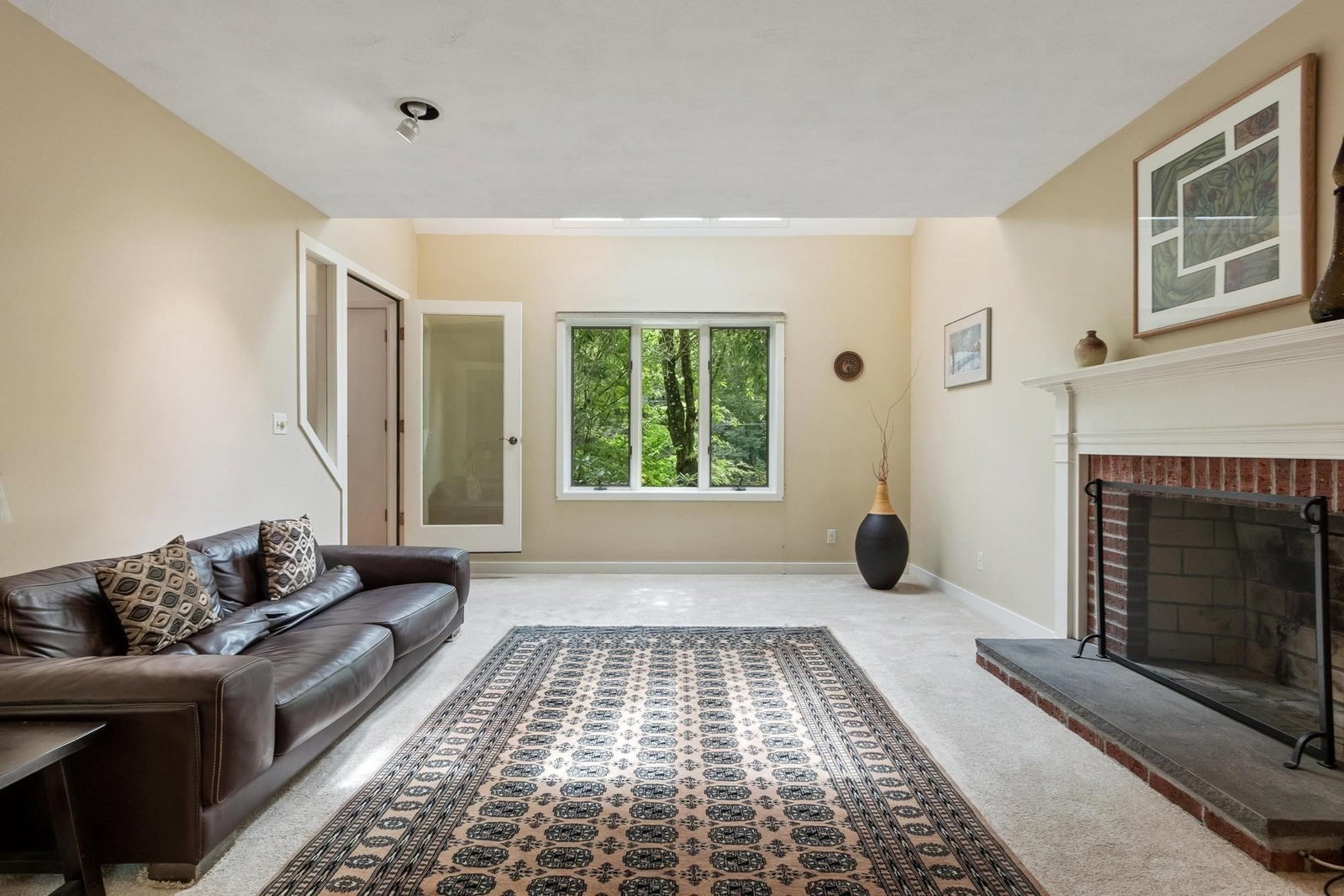2 Sutton Pl Acton — Photo 17 of 42