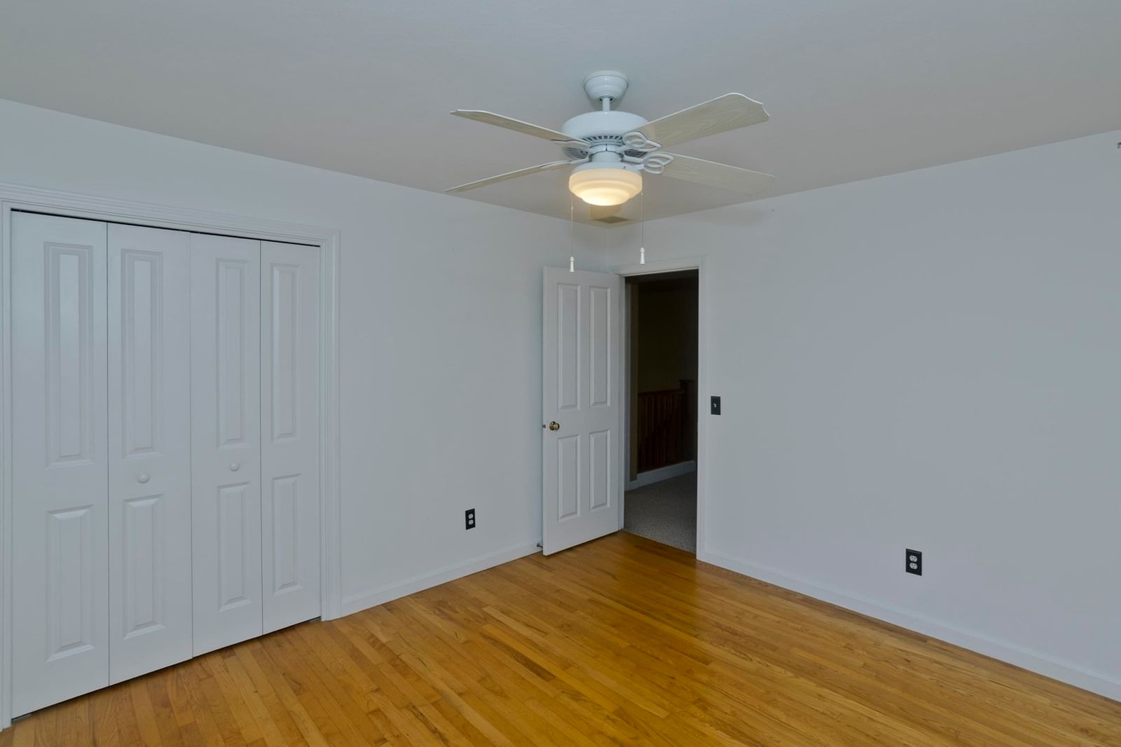 76 Somers Road East Longmeadow — Photo 18 of 41
