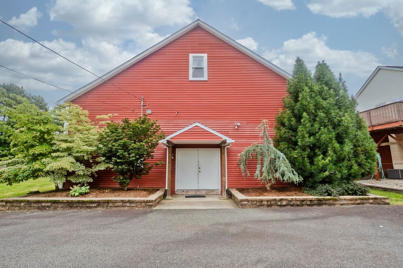 76 Somers Road East Longmeadow — Photo 19 of 41