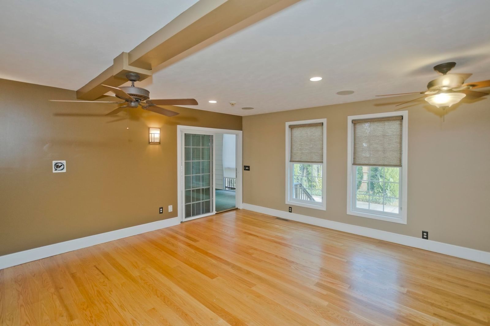76 Somers Road East Longmeadow — Photo 7 of 41