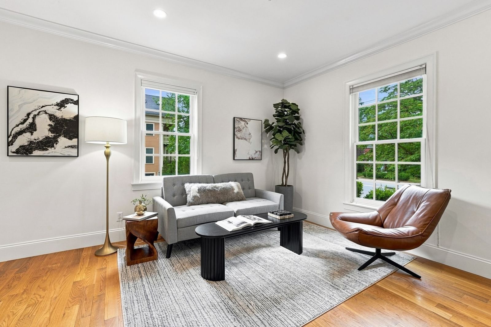 426 Main St #1 Waltham — Photo 3 of 34