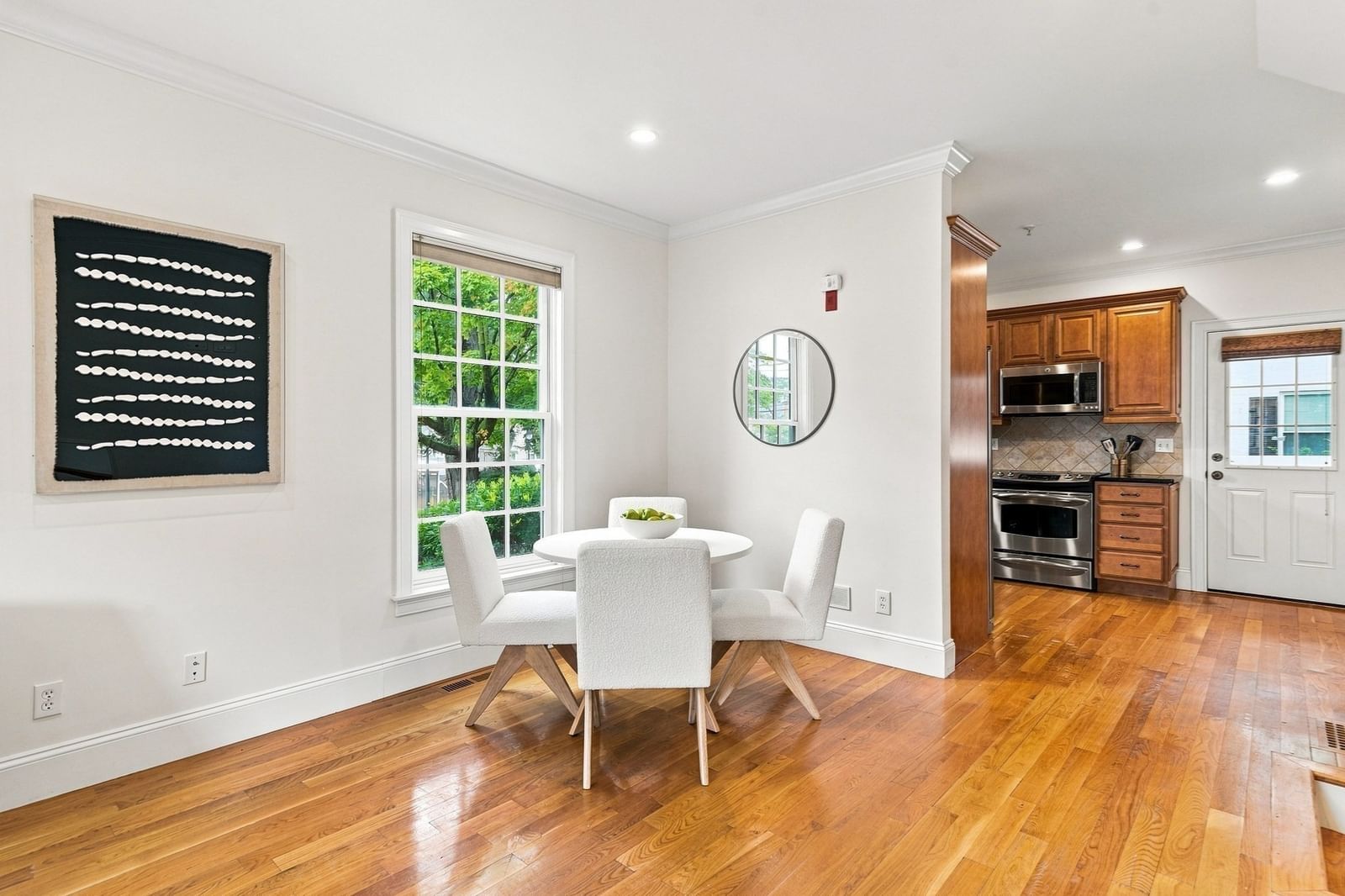 426 Main St #1 Waltham — Photo 5 of 34