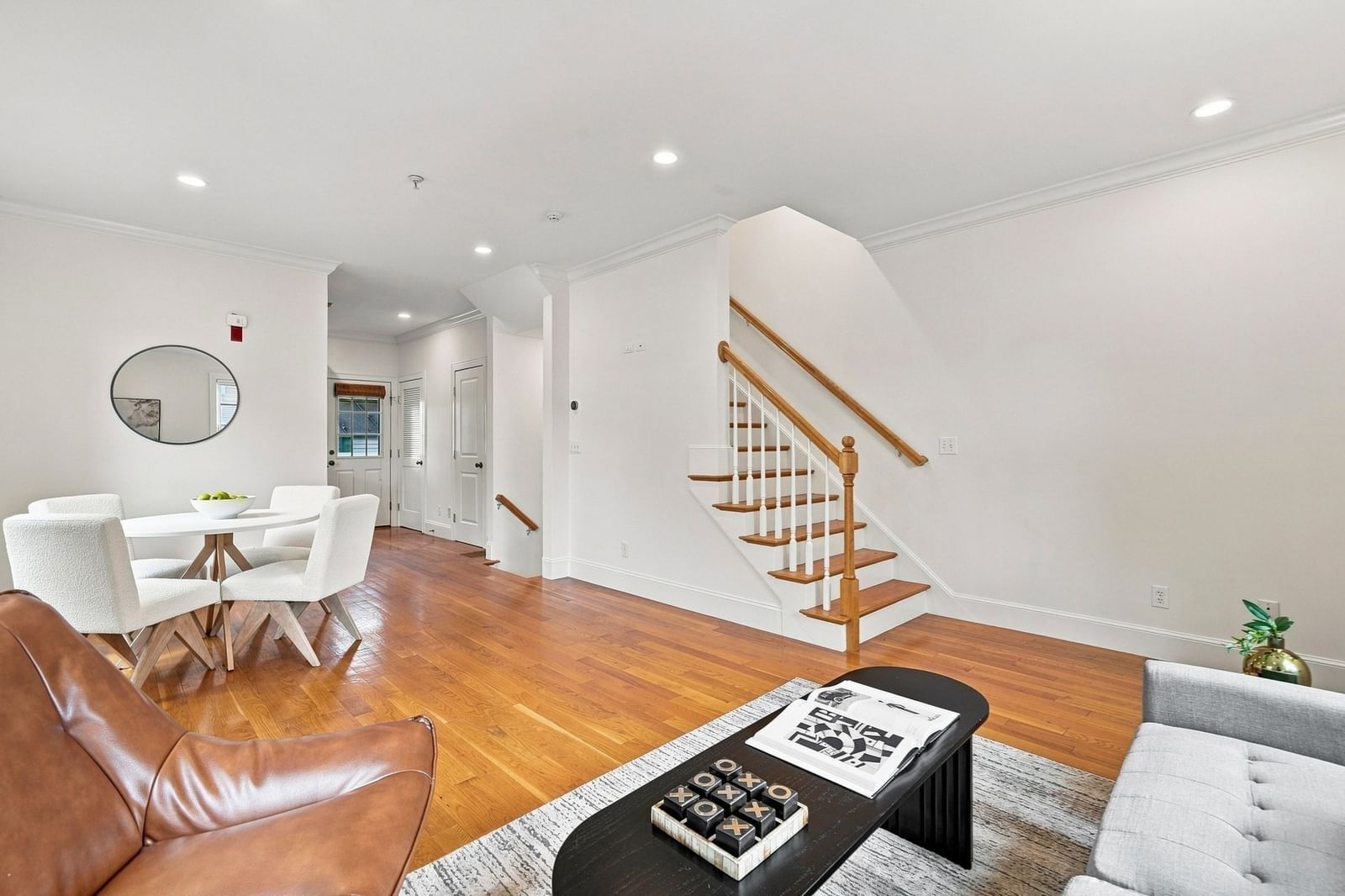 426 Main St #1 Waltham — Photo 7 of 34
