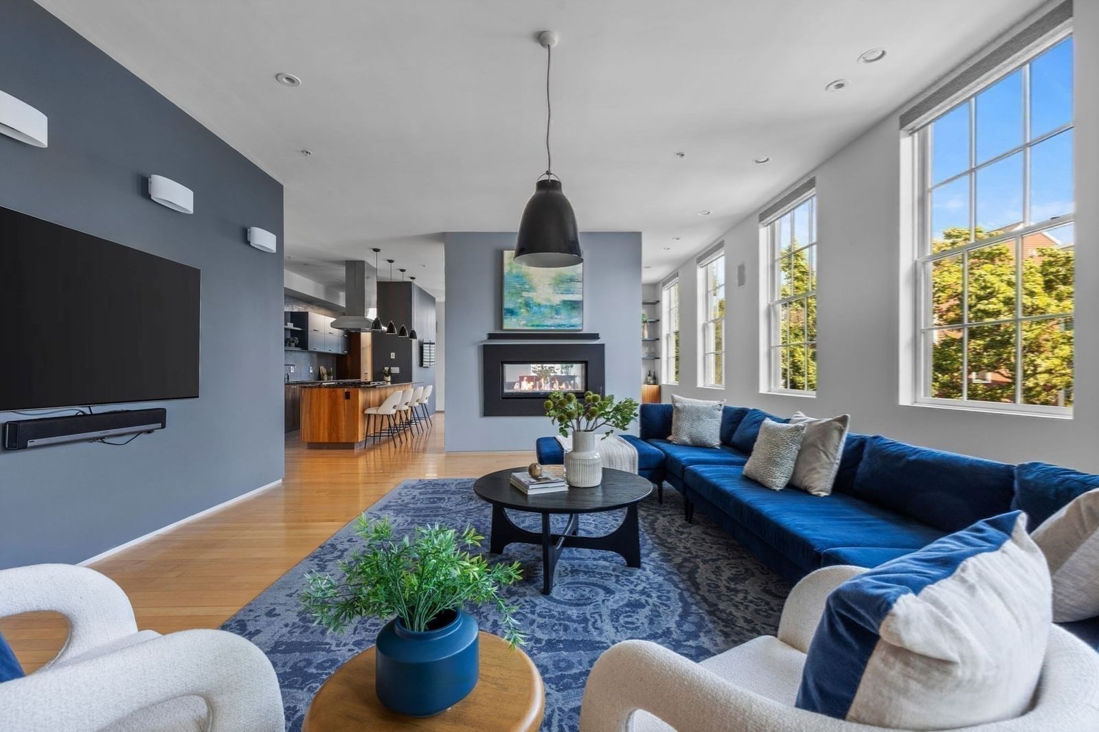 618 East 2nd St #Two Boston — Photo 11 of 23