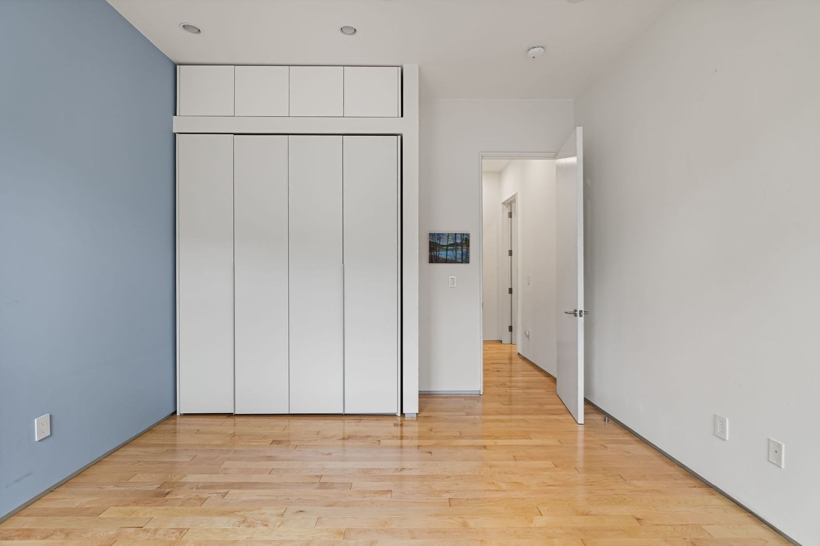 618 East 2nd St #Two Boston — Photo 16 of 23