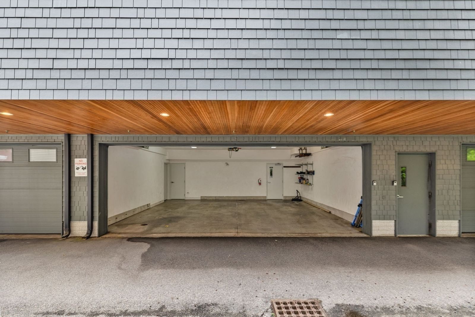 618 East 2nd St #Two Boston — Photo 20 of 23