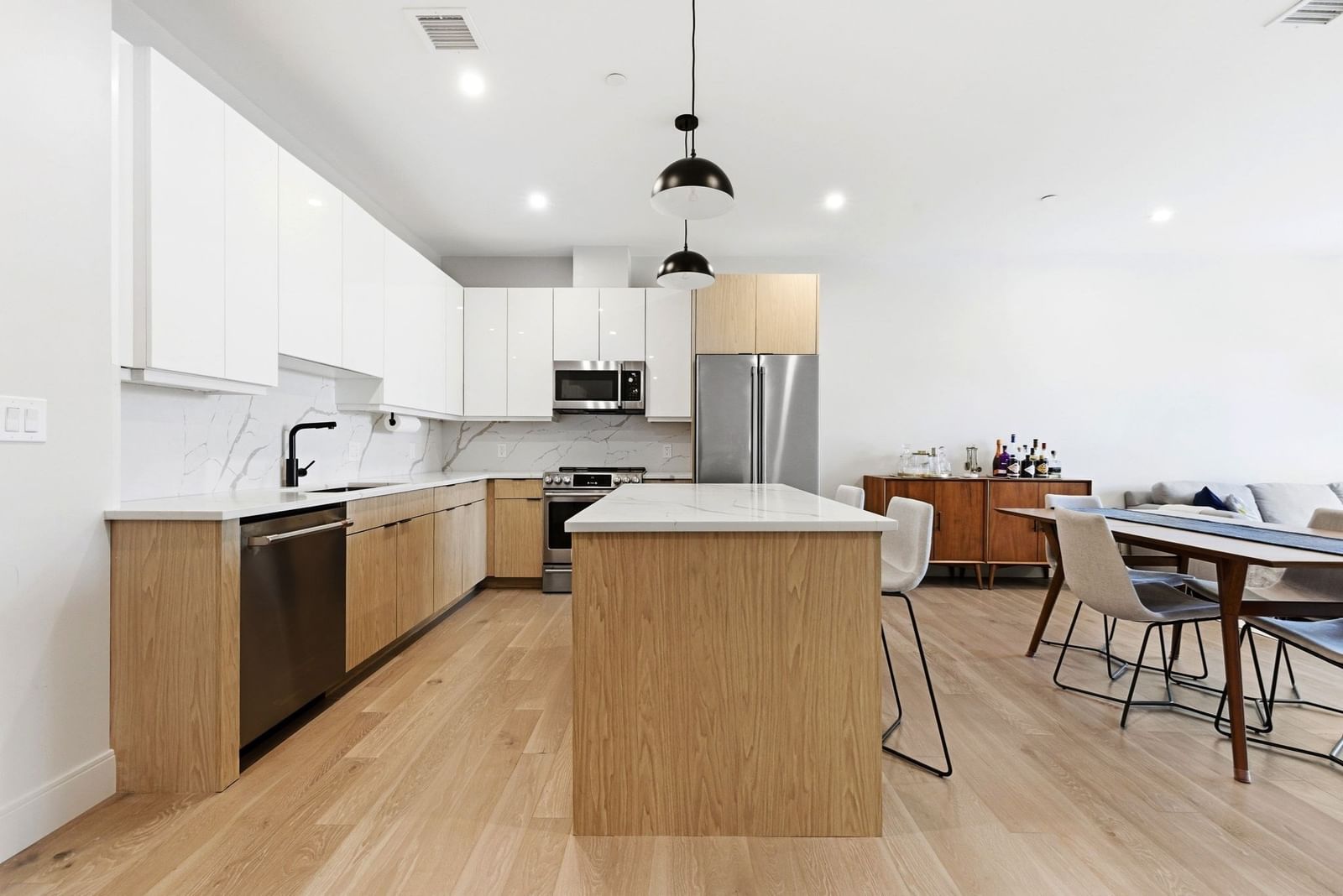 85 Myrtle St #106 Quincy — Photo 3 of 34
