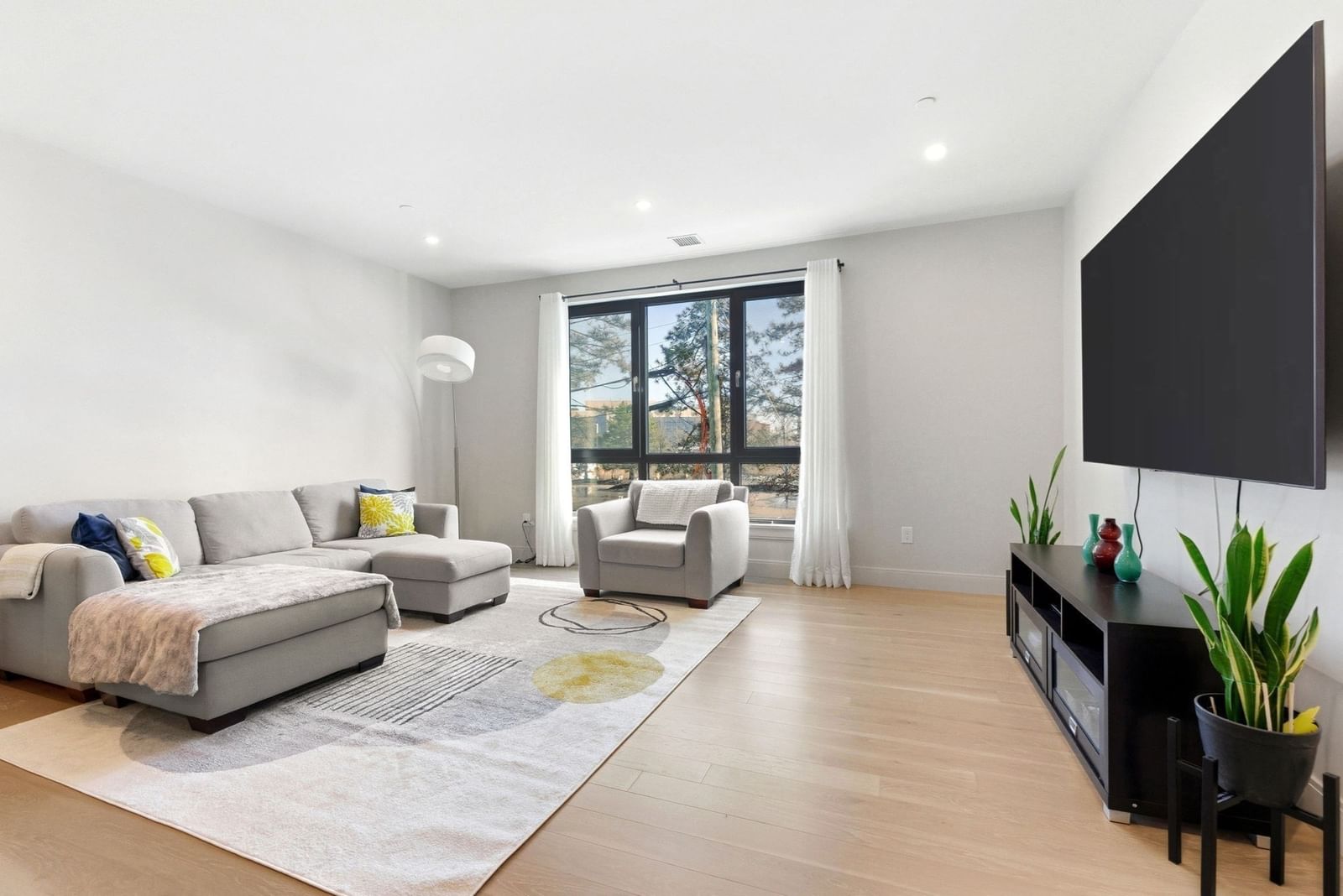 85 Myrtle St #106 Quincy — Photo 7 of 34
