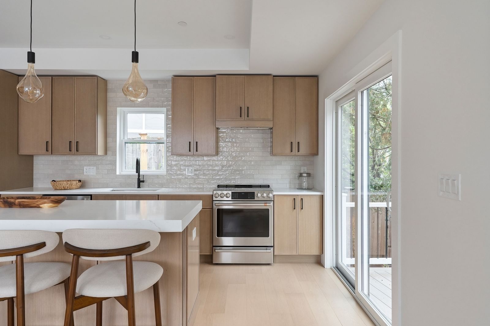 60 Franklin St #3 Somerville — Photo 5 of 32