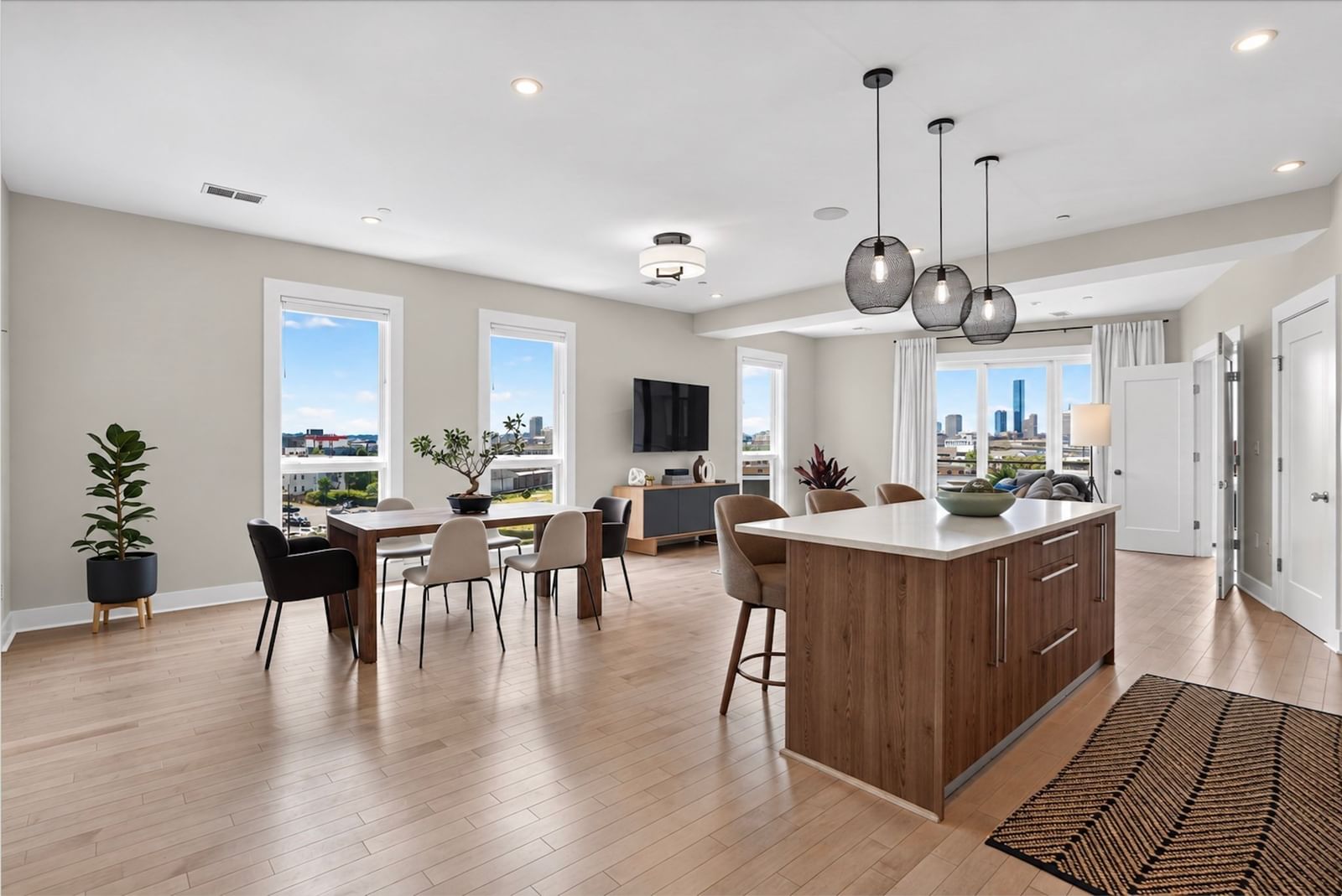 232 Old Colony Ave #506a Boston — Photo 2 of 18