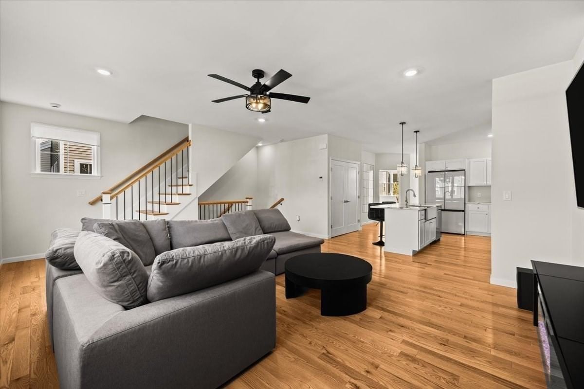 18 Oxbow Rd #12-1 Raynham — Photo 12 of 39