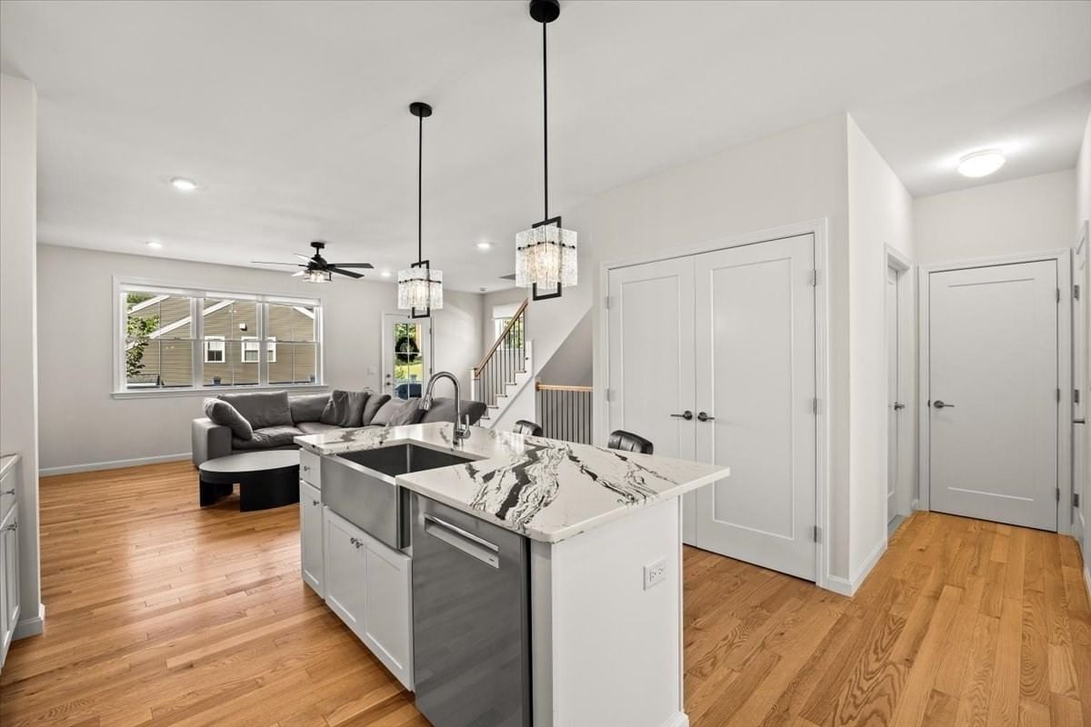 18 Oxbow Rd #12-1 Raynham — Photo 13 of 39