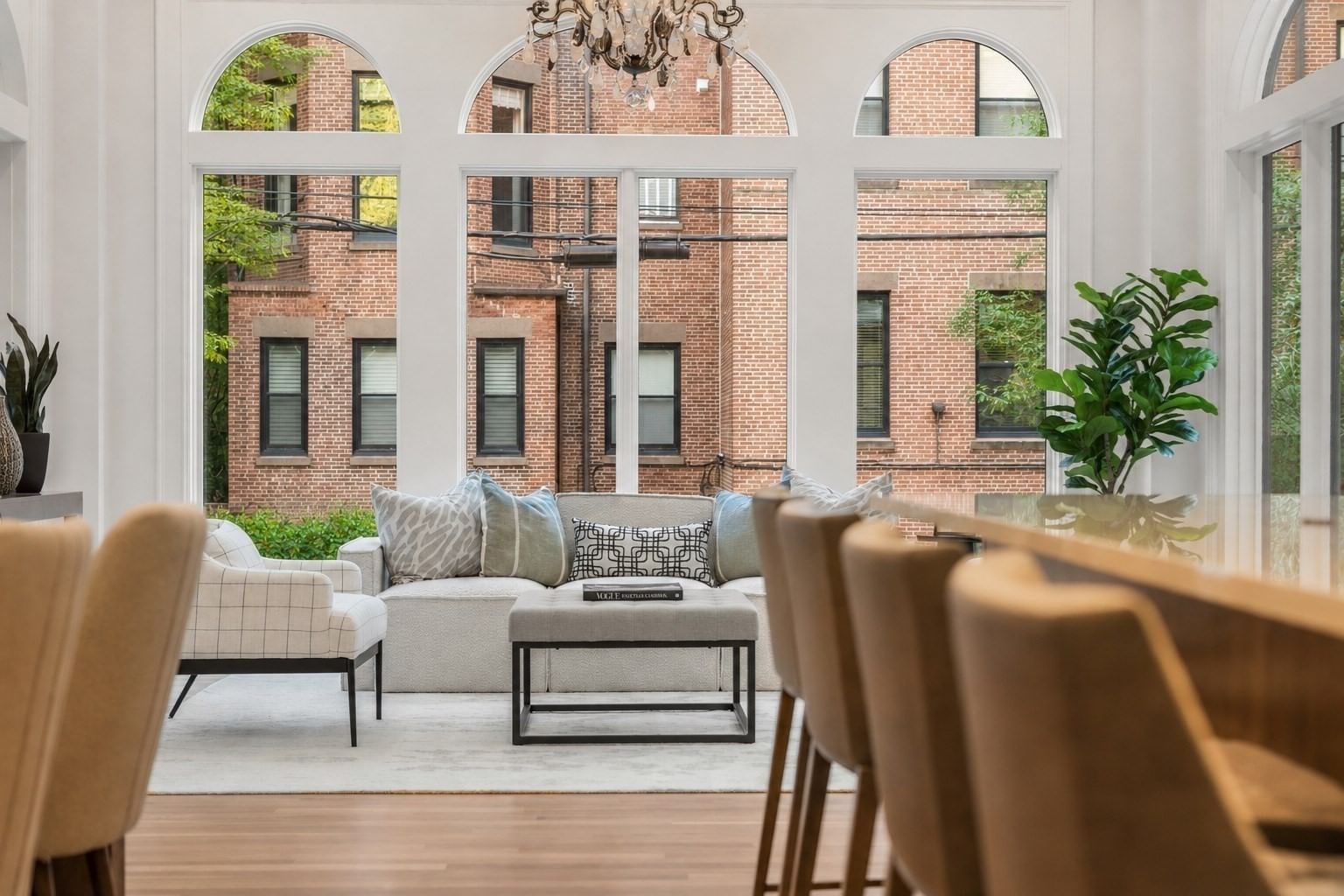 190 A Marlborough St #A Boston — Photo 3 of 24