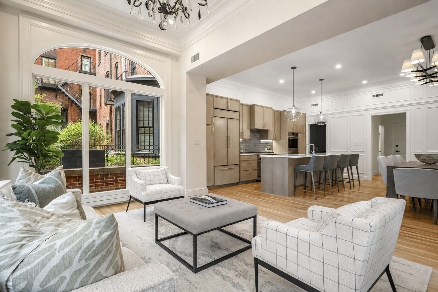 190 A Marlborough St #A Boston — Photo 4 of 24