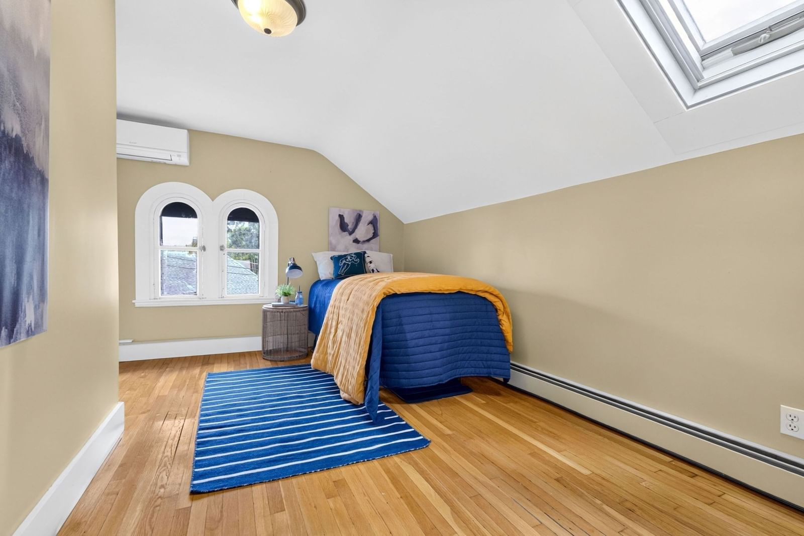 122 W Wyoming Ave #C Melrose — Photo 4 of 28