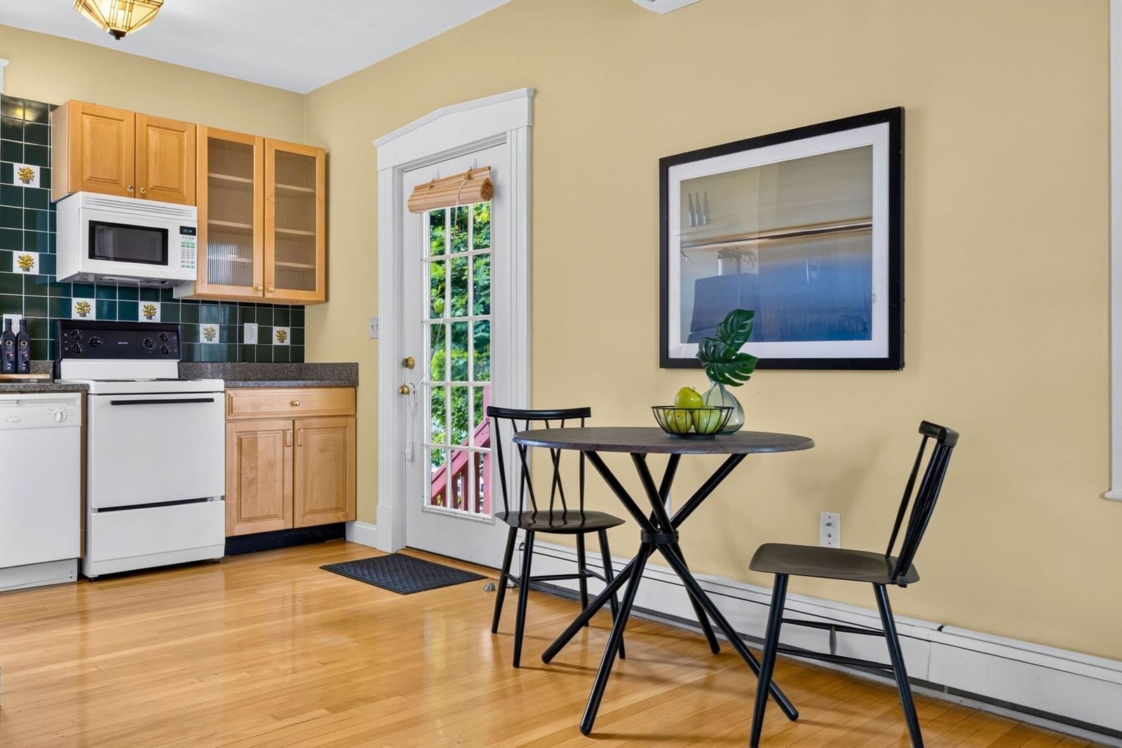 122 W Wyoming Ave #C Melrose — Photo 7 of 28