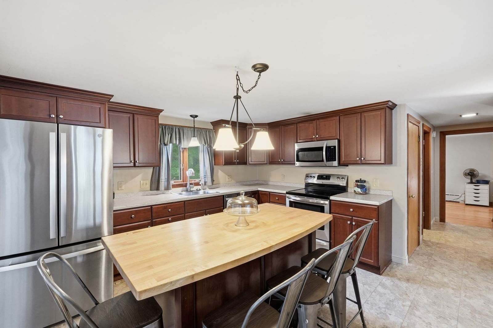 490 Union St Leominster — Photo 6 of 23
