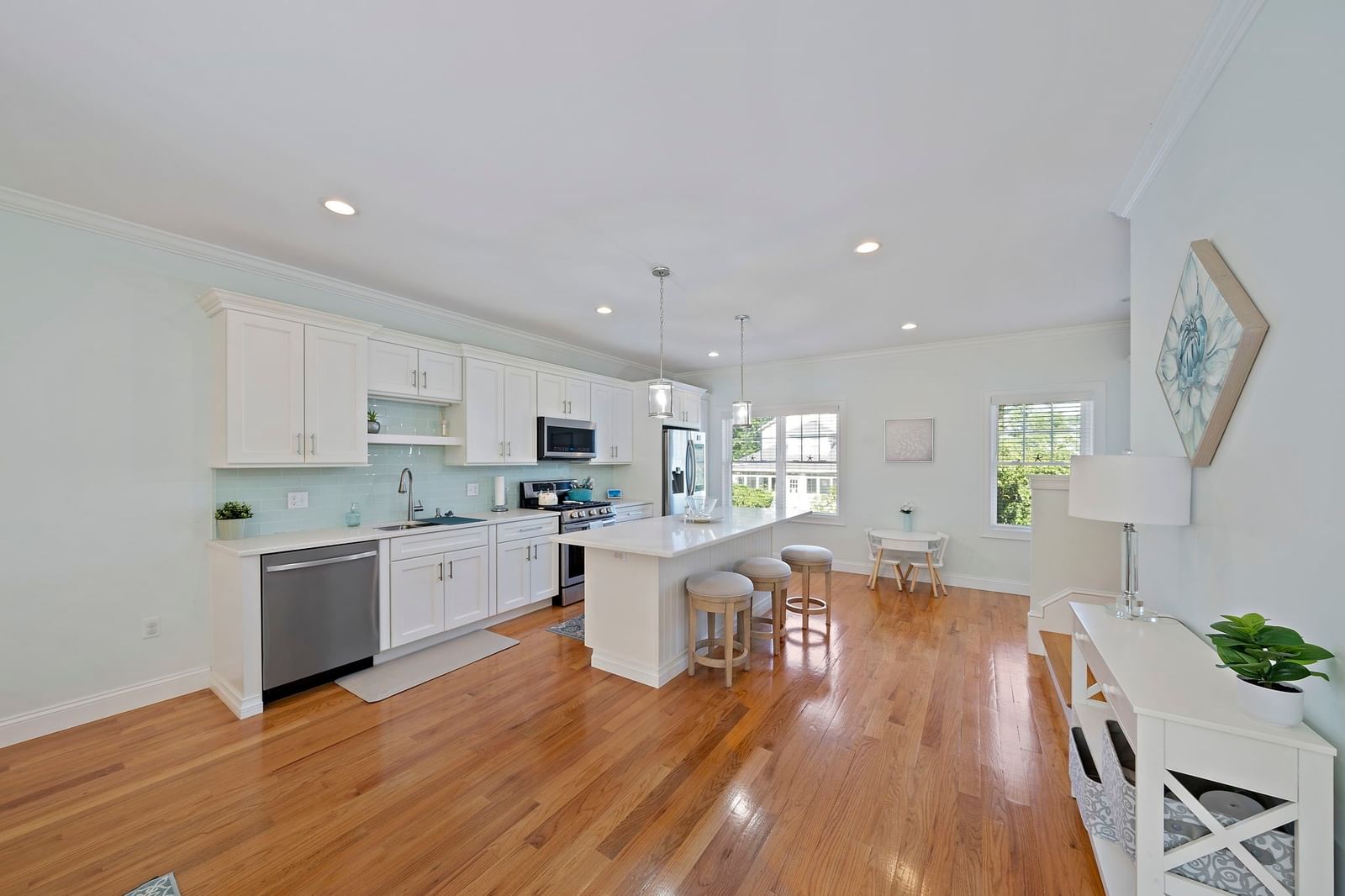 43 Plymouth St #43 Canton — Photo 4 of 22