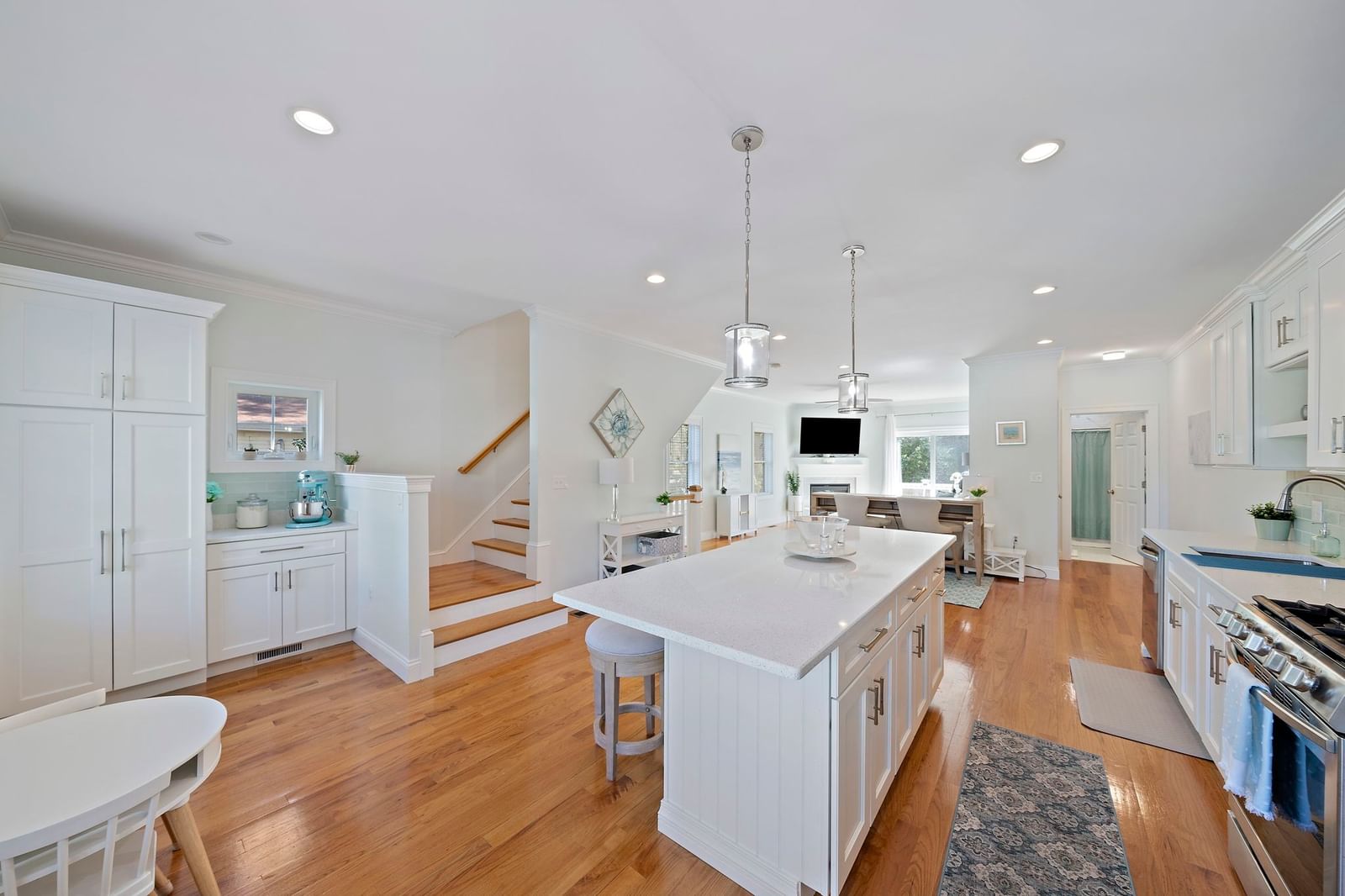 43 Plymouth St #43 Canton — Photo 8 of 22