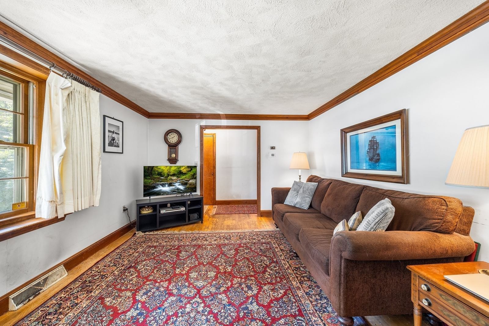 41 Academy Ave Weymouth — Photo 5 of 20