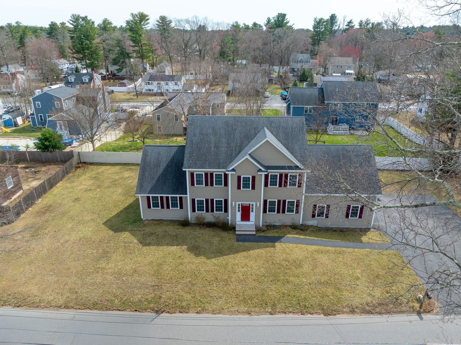 28. Woodlawn Ave Billerica — Photo 2 of 31