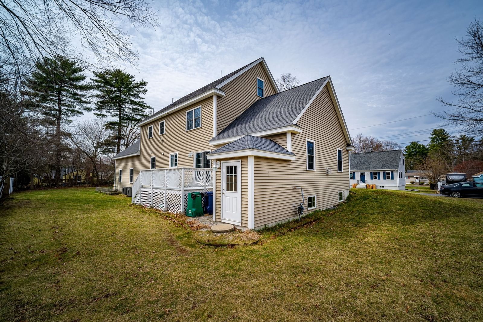 28. Woodlawn Ave Billerica — Photo 25 of 31