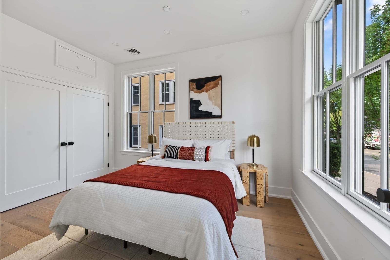 4471 Washington #U:1 Boston — Photo 4 of 8