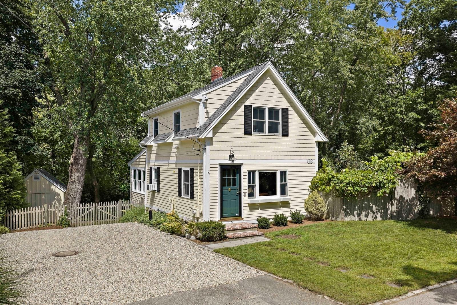 16 Oakland Ave Hanover — Photo 3 of 26