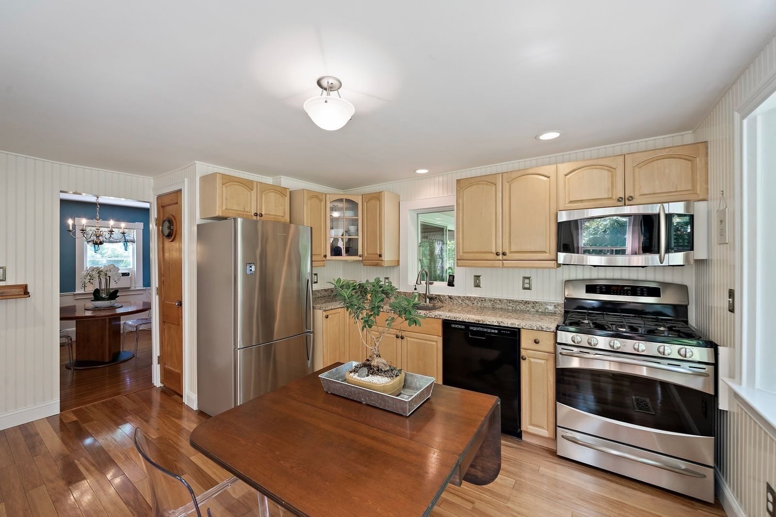 16 Oakland Ave Hanover — Photo 8 of 26
