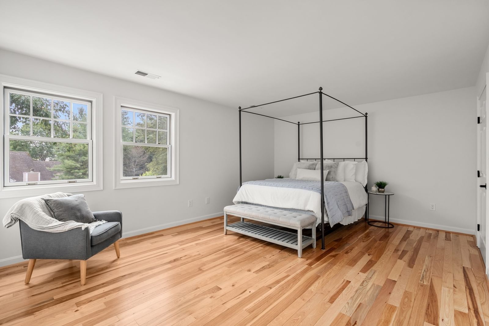 79 Beecher Pl #5 Newton — Photo 16 of 30