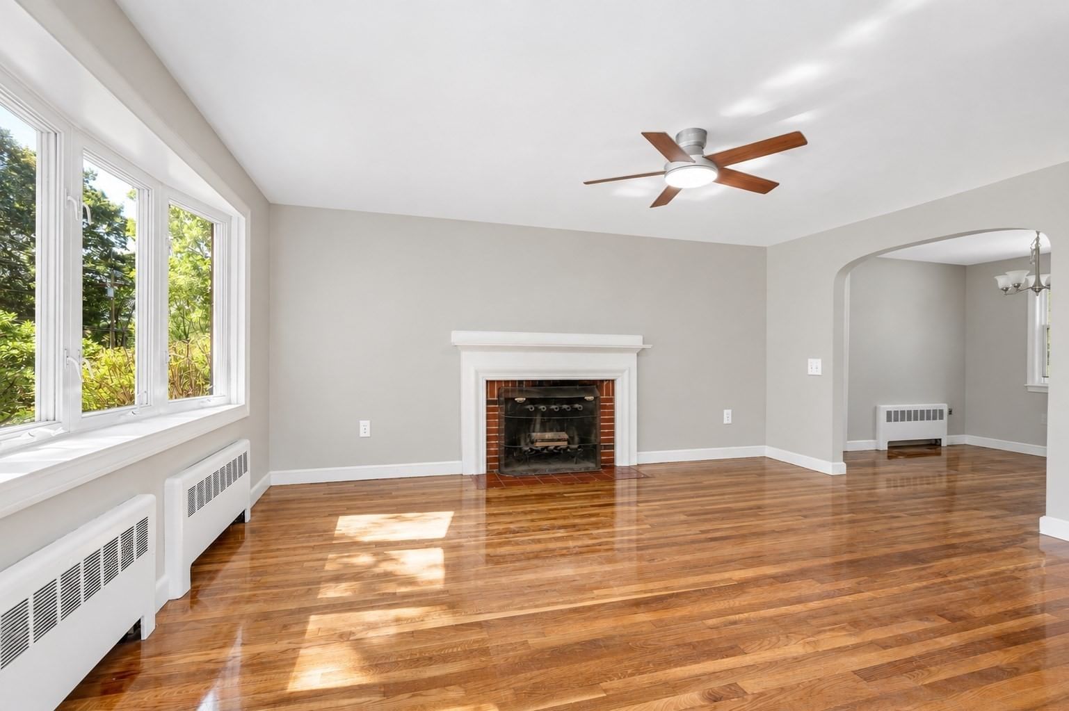 35 Forge Village Rd Westford — Photo 2 of 31