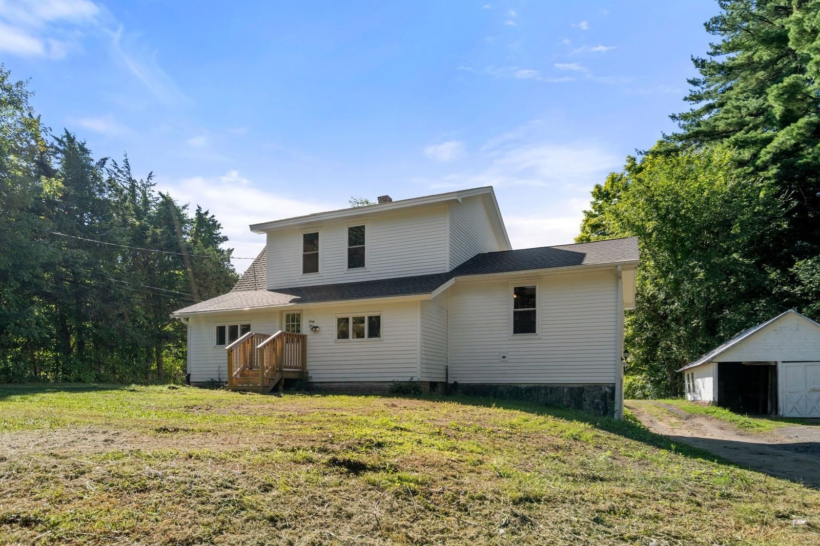 61 Pelham Rd Amherst — Photo 26 of 35
