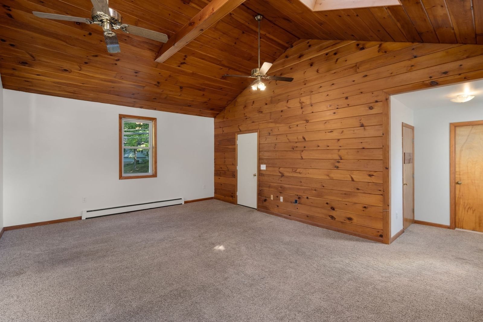 61 Pelham Rd Amherst — Photo 3 of 35