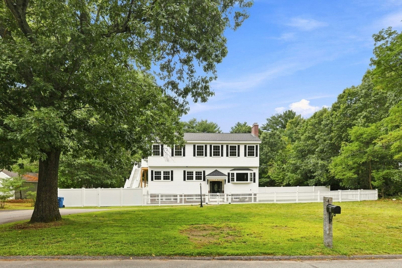 8 Victory Rd Billerica — Photo 1 of 40