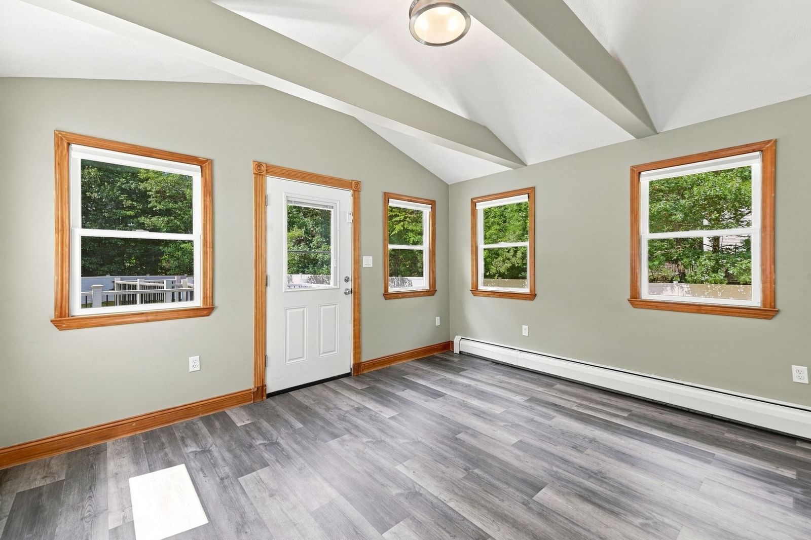 8 Victory Rd Billerica — Photo 10 of 40