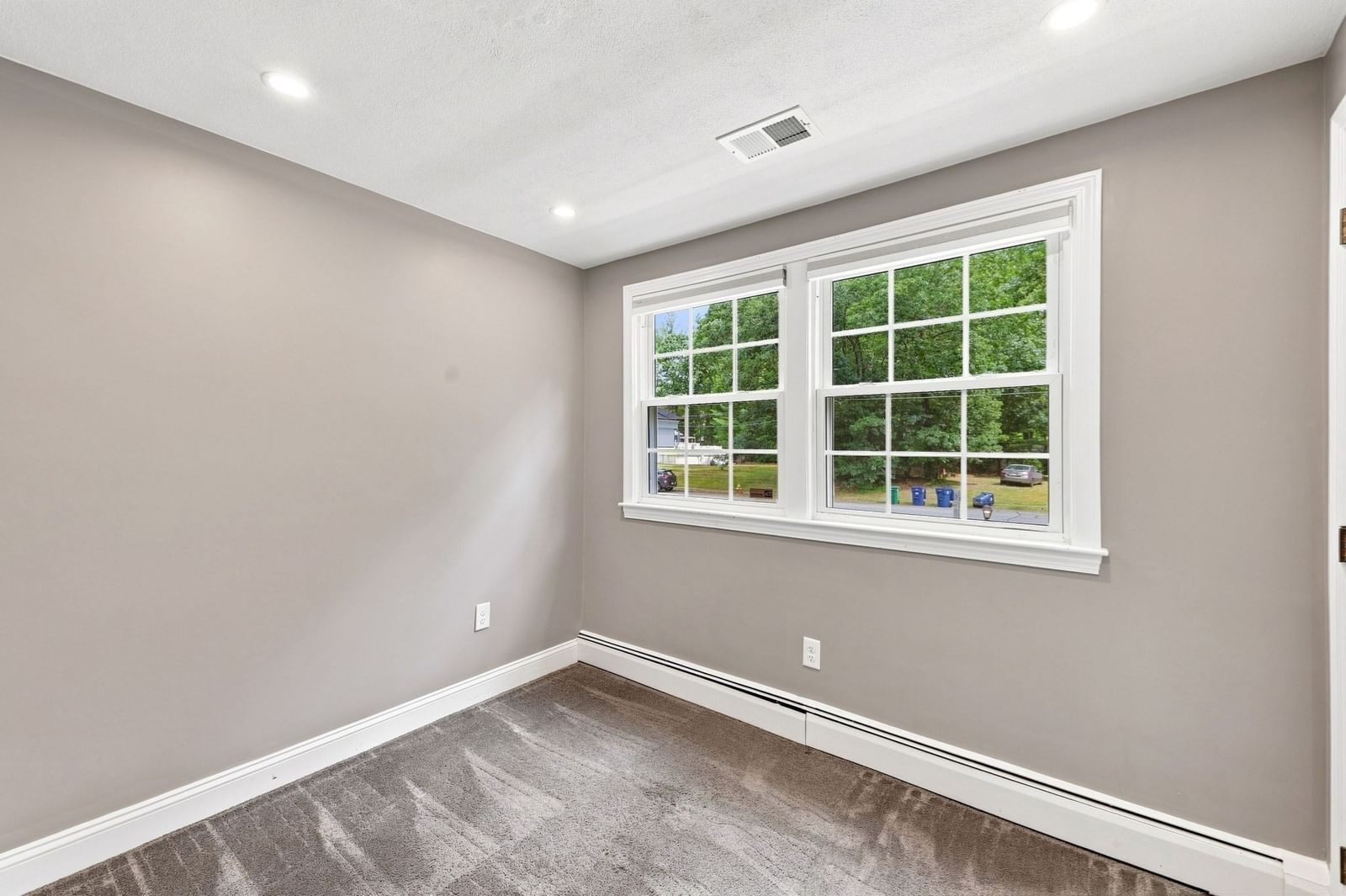 8 Victory Rd Billerica — Photo 17 of 40