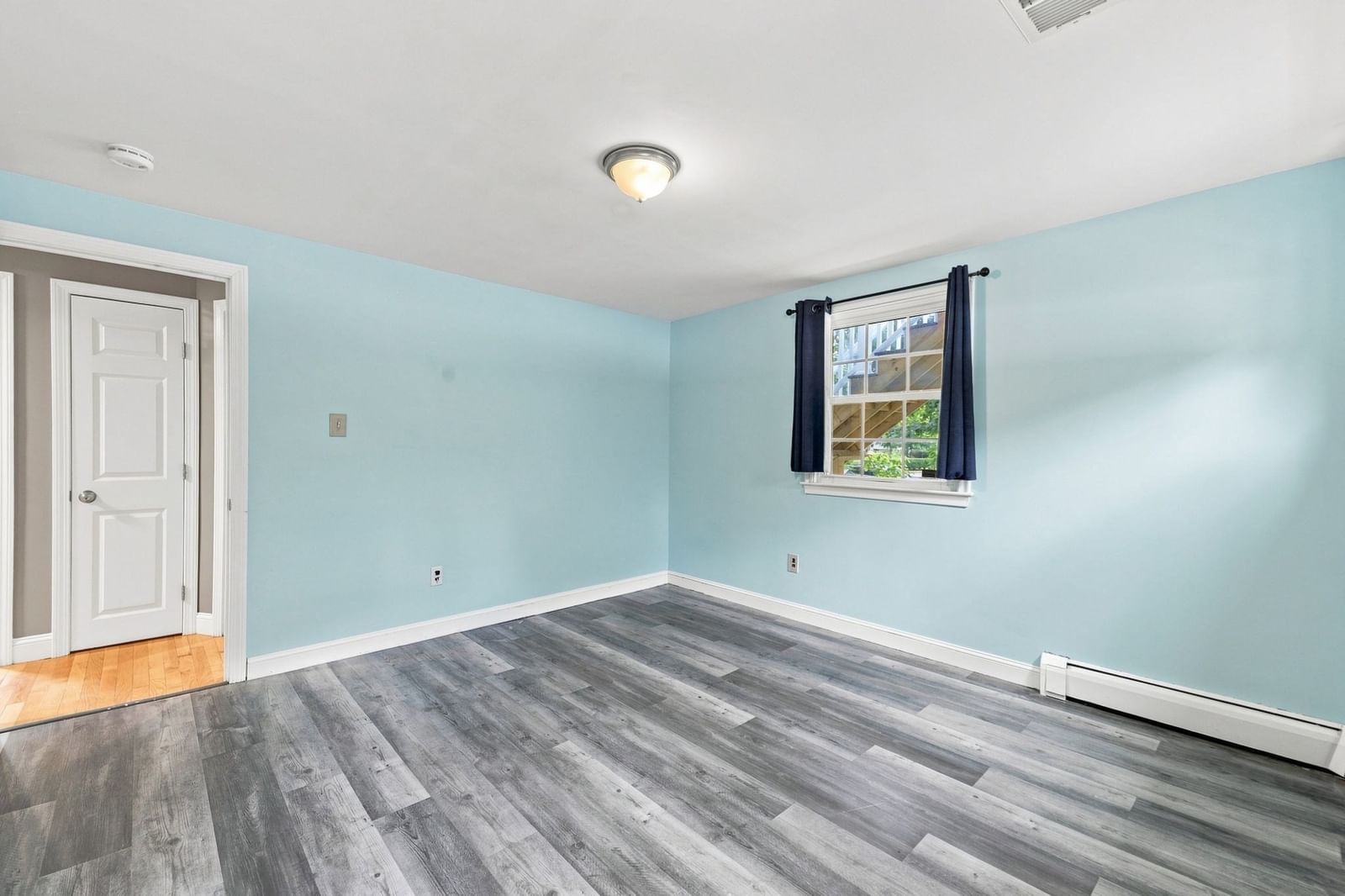 8 Victory Rd Billerica — Photo 19 of 40