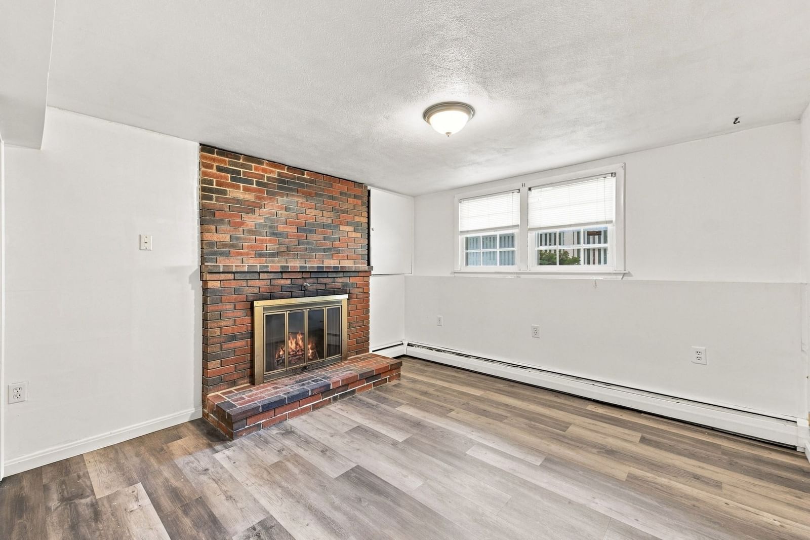 8 Victory Rd Billerica — Photo 33 of 40