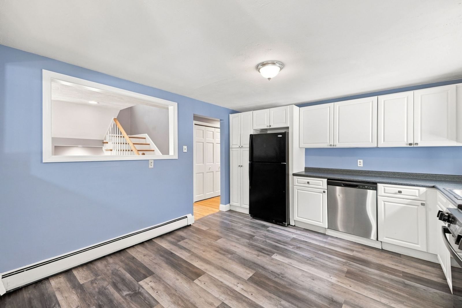 8 Victory Rd Billerica — Photo 6 of 40