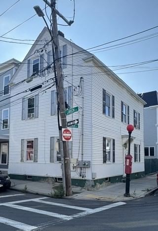 307 Maverick St Boston — Photo 2 of 17