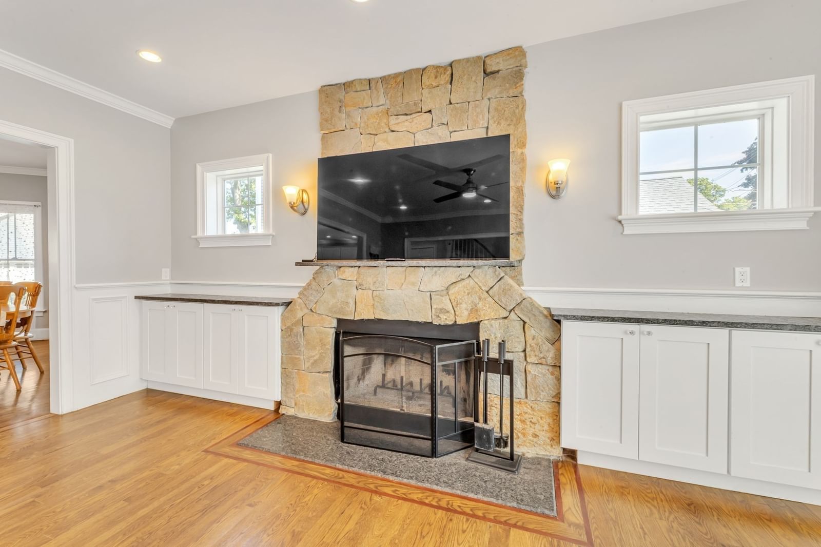 131 Gardner Street Boston — Photo 8 of 42