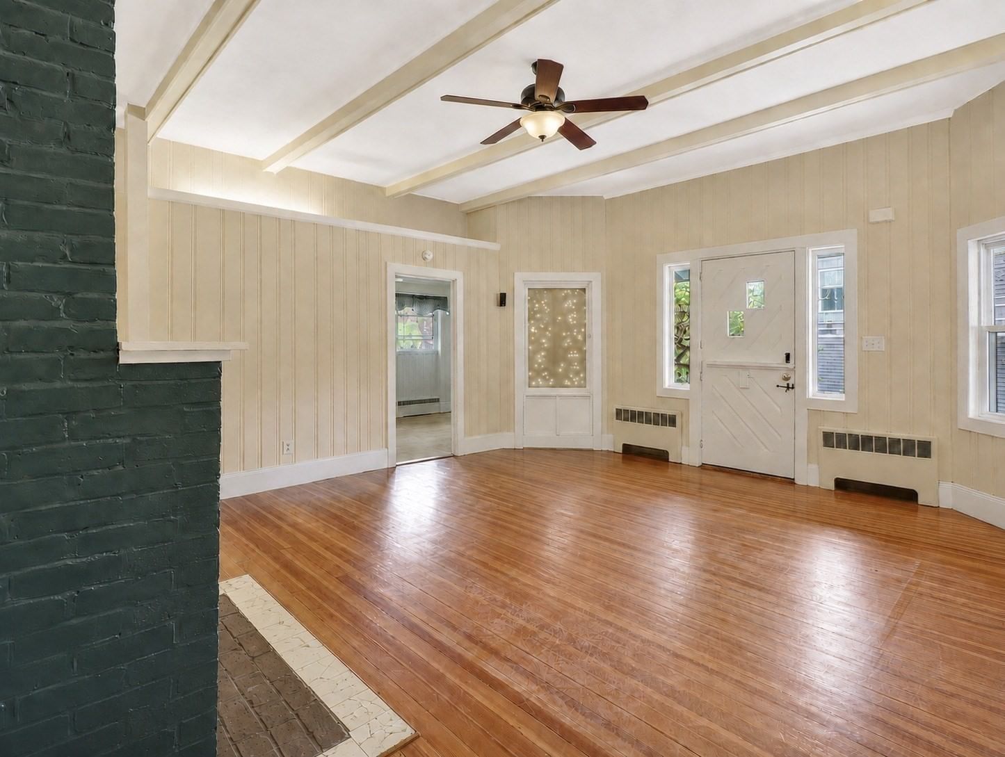 41 F Street Hull — Photo 14 of 42