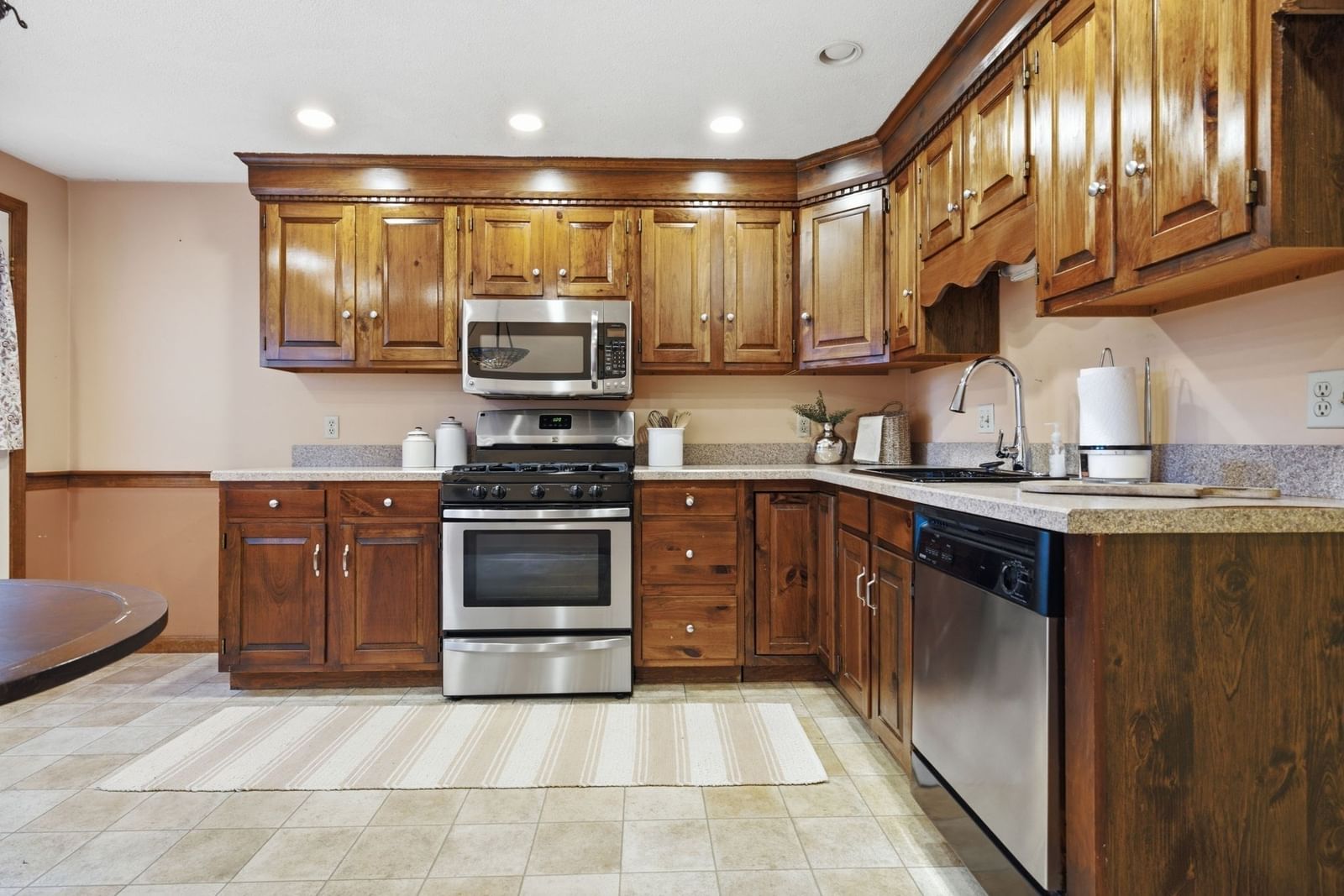 75 Cotuit St #1 North Andover — Photo 2 of 16